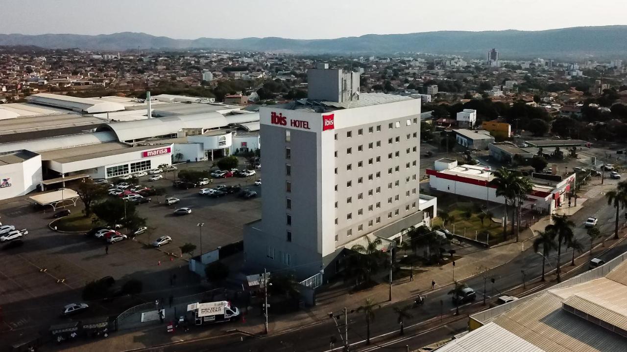 Hotel Ibis Montes Claros Shopping Exteriér fotografie